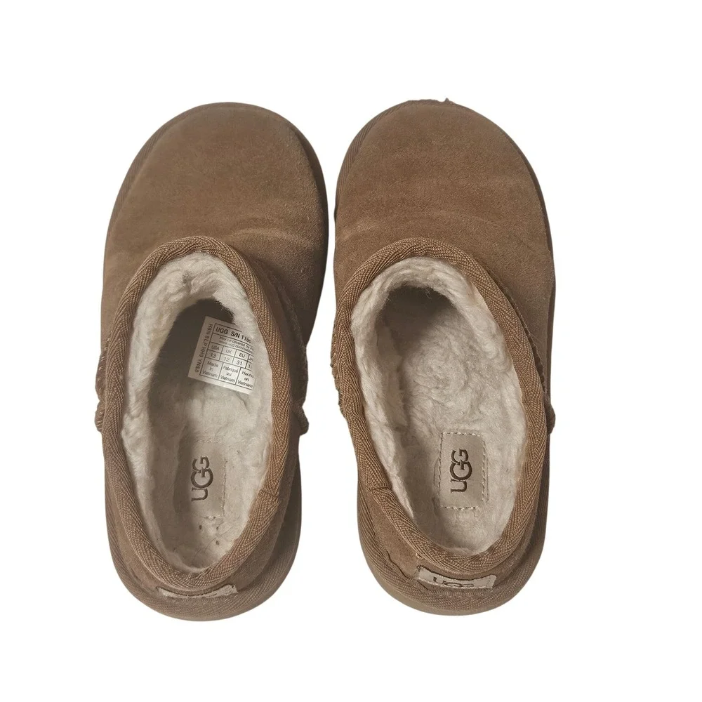 UGG Classic Slipper Kids Size 13 Chestnut Suede Sheepskin Fur Lined Slip On